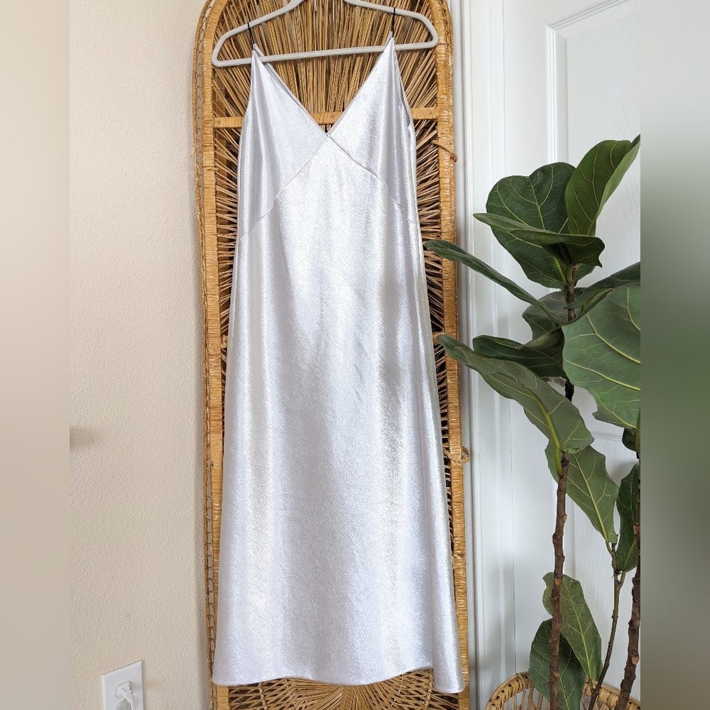 🌸 VINCE V-neck Bias Cut Midi Dress LARGE